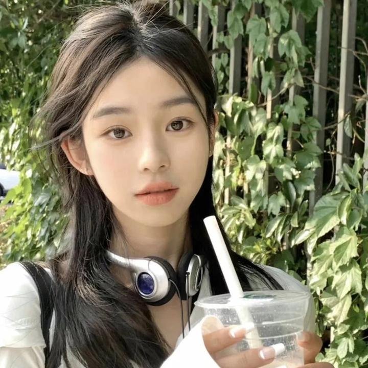 了不起的曹萱萱